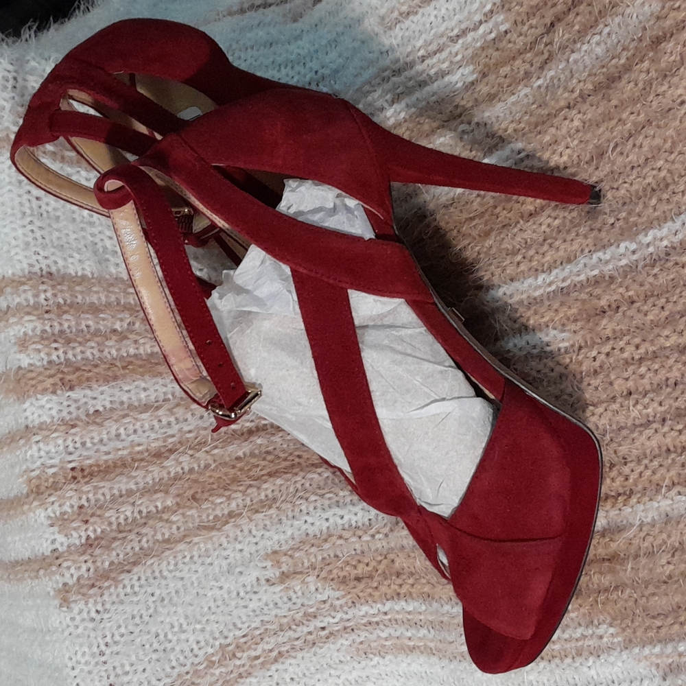 Michael Kors wine ankle strap heels sz 7